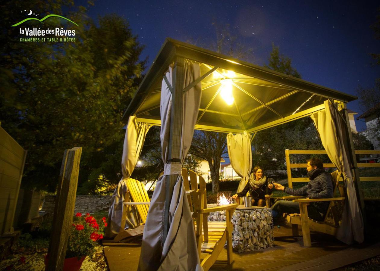 Maison D'Hotes & Spa La Vallee Des Reves Nods Екстериор снимка